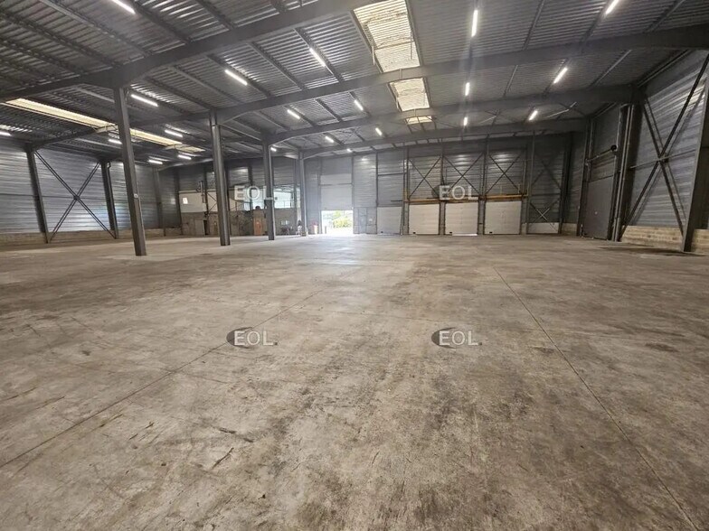 Industrial in Vitry-sur-Seine for lease - Building Photo - Image 3 of 17