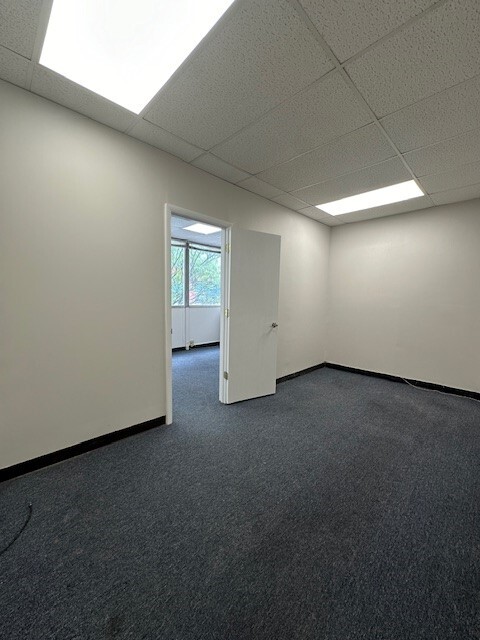 11222-11224 Grandview Ave, Wheaton, MD for lease Interior Photo- Image 1 of 2