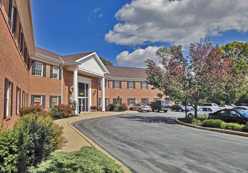 17251755 Oregon Pike, Lancaster, PA 17601 Office for Lease