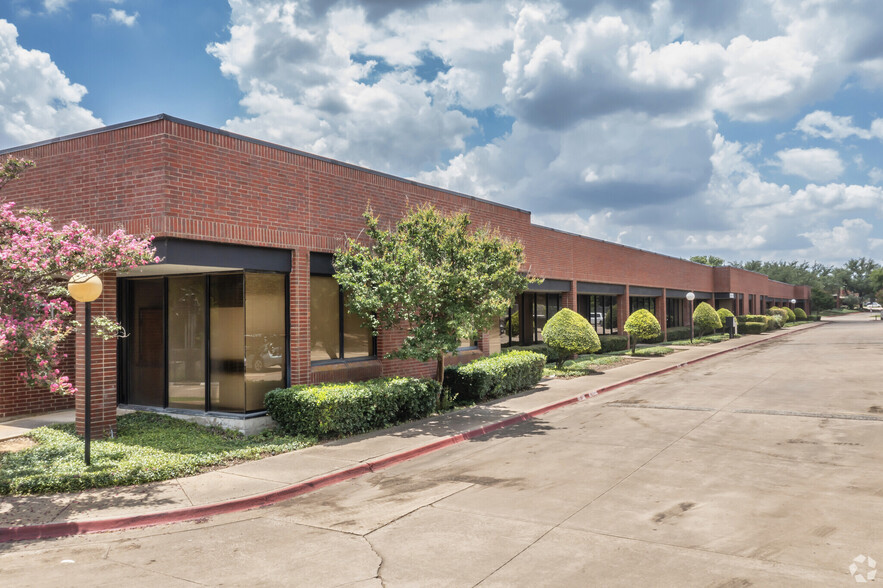 1251 S Sherman St, Richardson, TX for lease - Building Photo - Image 1 of 7