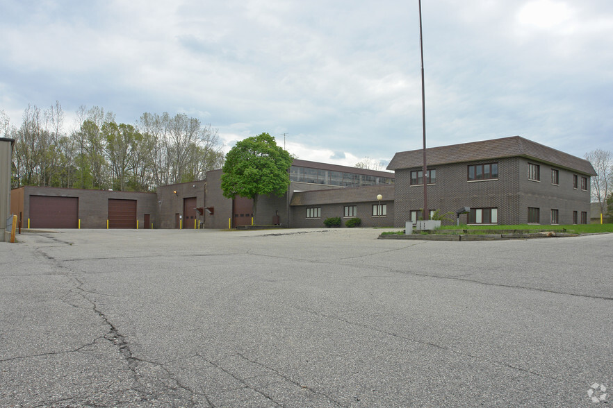 6352 E Fulton St, Ada, MI for sale - Primary Photo - Image 1 of 1