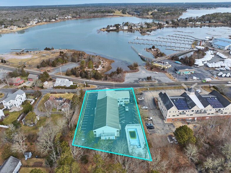 99 Main St, West Dennis, MA 02670 Travelodge Cape Cod Area