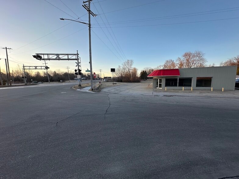 3516 Elmport Rd, Bridgeport, MI for sale - Building Photo - Image 1 of 22