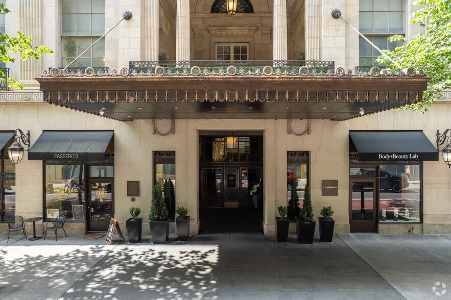 834 Chestnut St, Philadelphia, PA for lease - Building Photo - Image 3 of 28