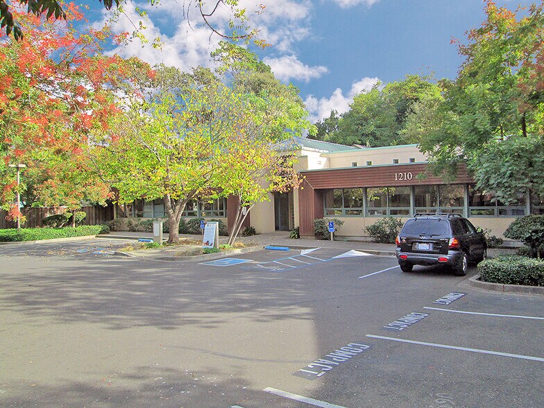 1210 Sonoma Ave, Santa Rosa, CA for sale - Primary Photo - Image 1 of 1