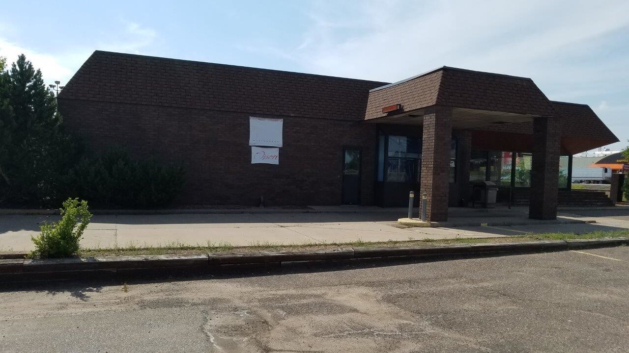 1001 E Spruce St, Abbotsford, WI for sale Building Photo- Image 1 of 1