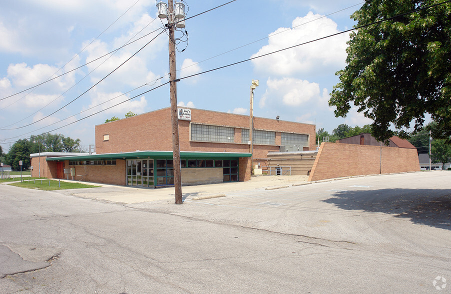 1901 N Walnut St, Muncie, IN for lease - Primary Photo - Image 1 of 2