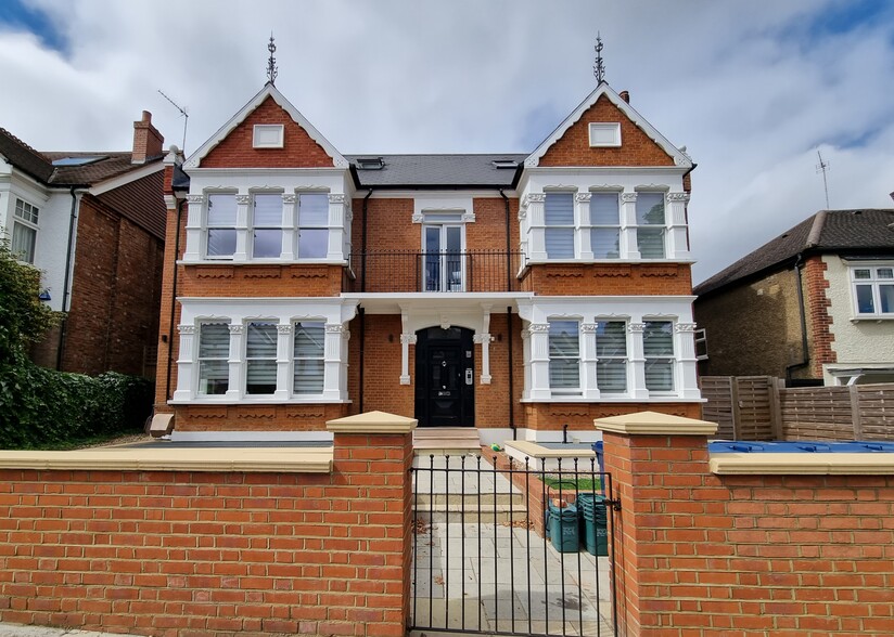 Woodfield Road Woodfield, London for sale - Primary Photo - Image 1 of 1