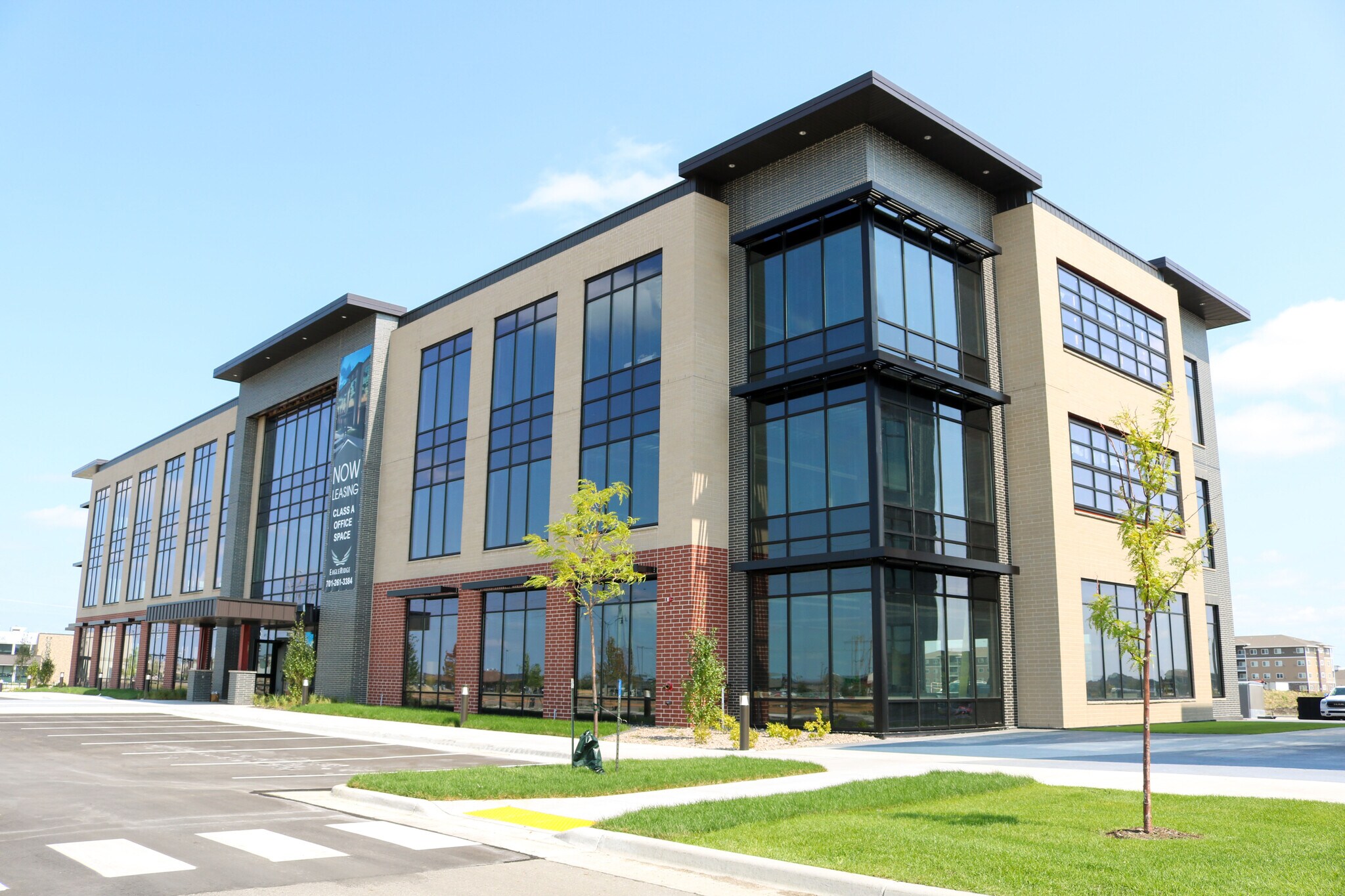 3260 Veterans Blvd, Fargo, ND for sale Building Photo- Image 1 of 1