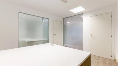 Avinguda de Josep Tarradellas, 91, Barcelona, Barcelona for lease Interior Photo- Image 1 of 12