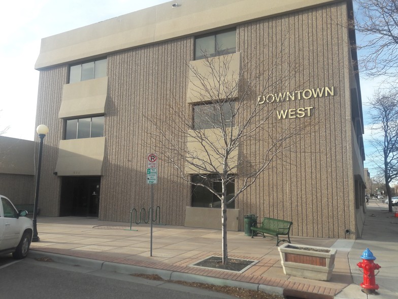 504 W 17th St, Cheyenne, WY for sale - Primary Photo - Image 1 of 1