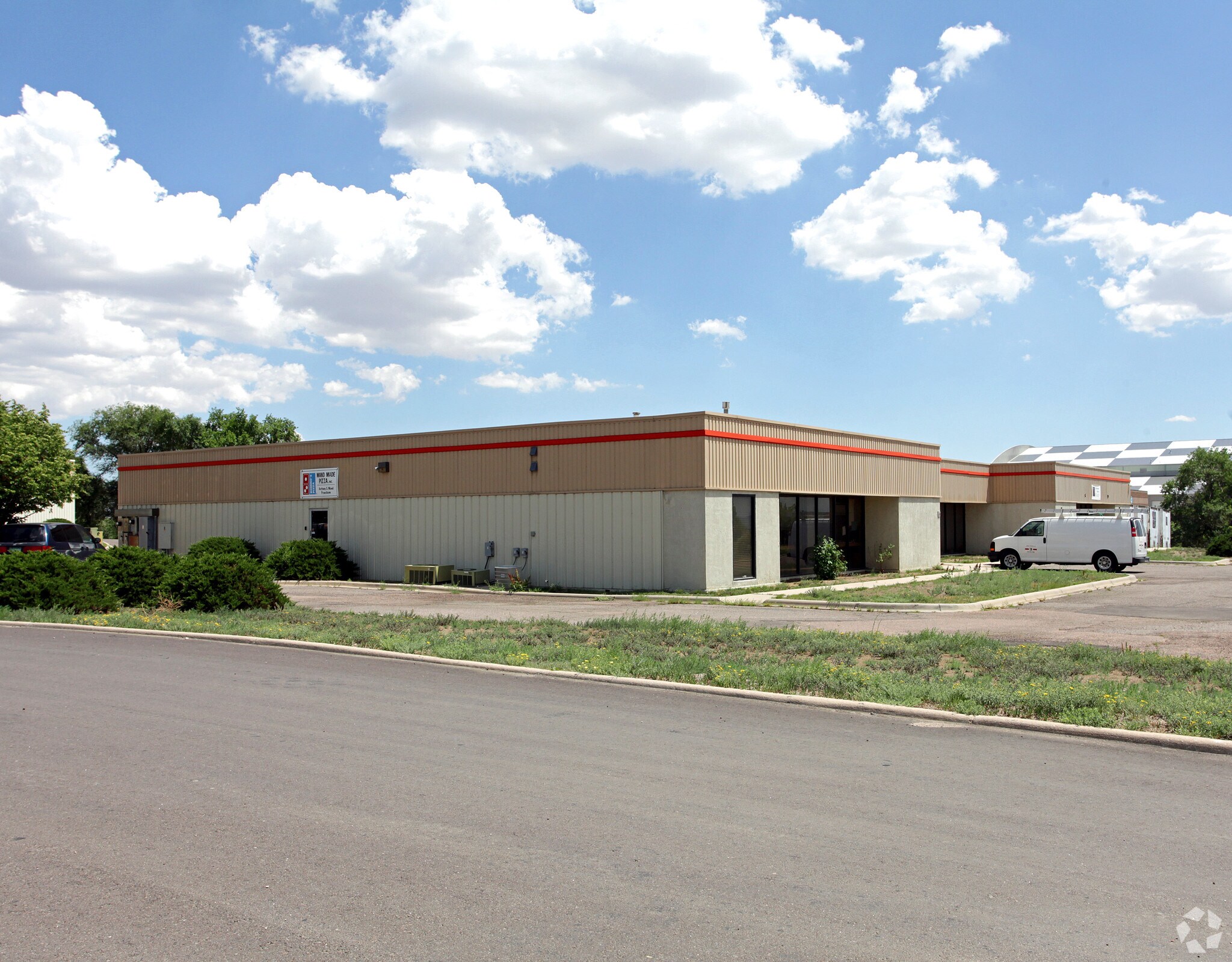 5735 Industrial Pl, Colorado Springs, CO 80916