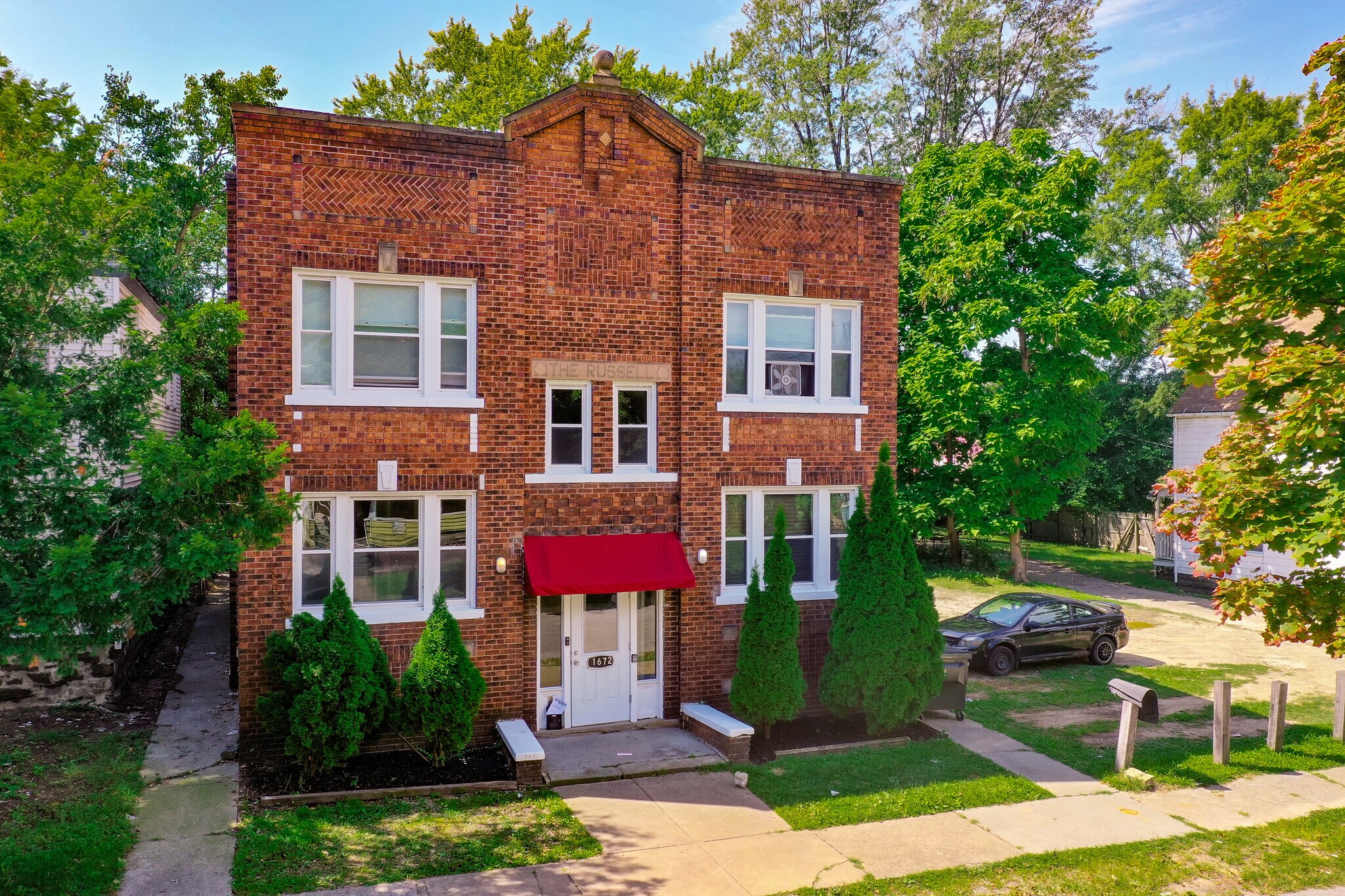 1672 LOCKWOOD AVE  