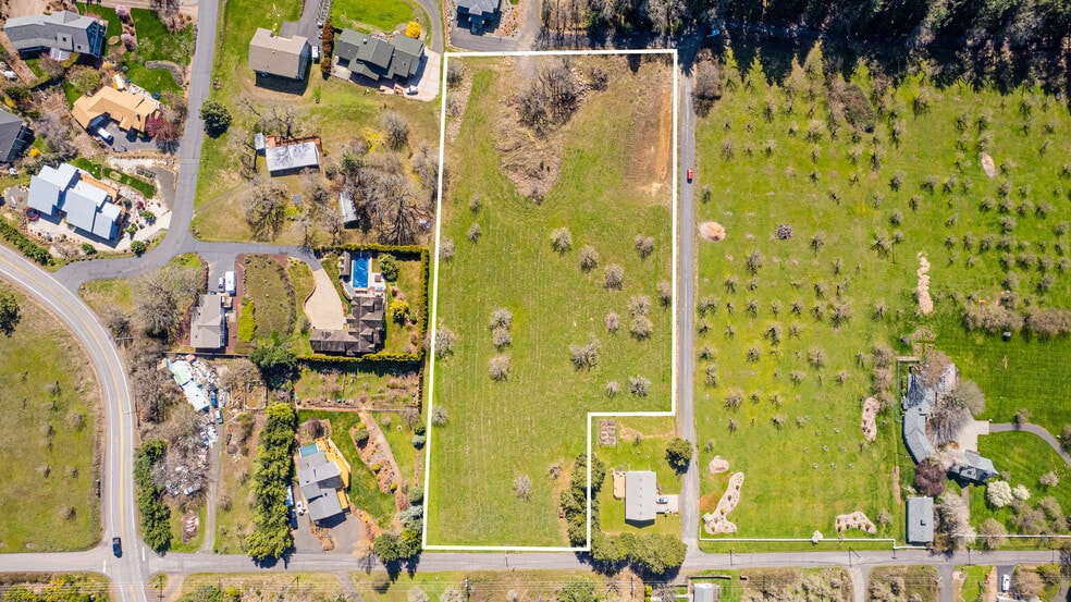 SW Cherry Blossom Lane, White Salmon, WA for sale - Building Photo - Image 2 of 11