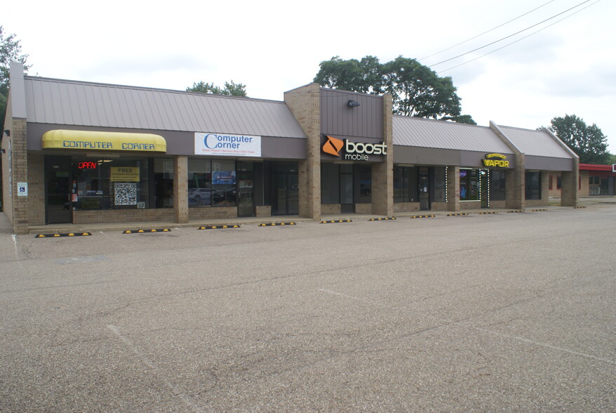 2700-2728 Cleveland Ave SW, Canton, OH for lease - Building Photo - Image 1 of 3