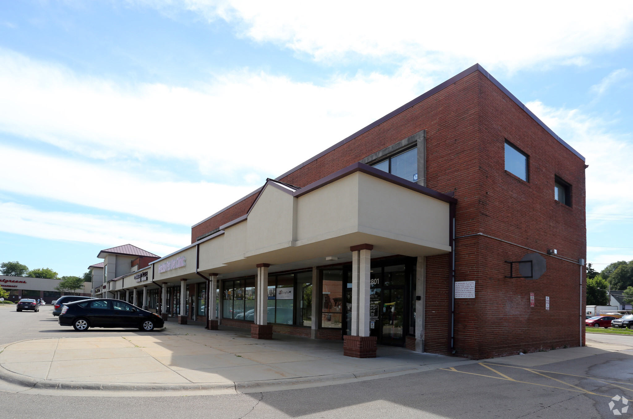 2700-2800 E Washington Ave, Madison, WI for lease Primary Photo- Image 1 of 11