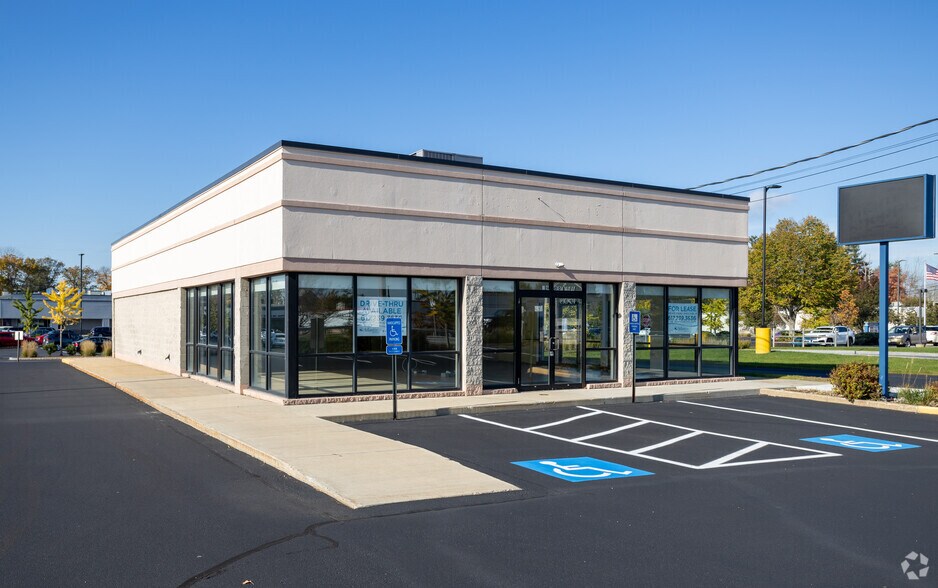 1600 Woodbury Ave, Portsmouth, NH 03801