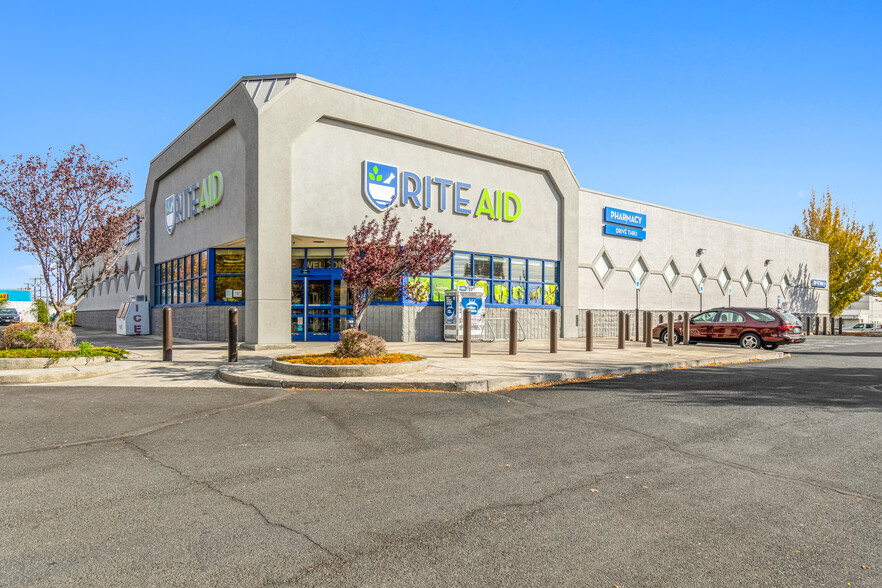 Low Rent Rite Aid Portfolio portfolio of 2 properties for sale on LoopNet.com - Building Photo - Image 2 of 3