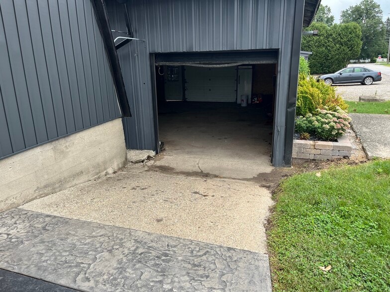 11525 Depot St, Alto, MI for sale - Building Photo - Image 3 of 7