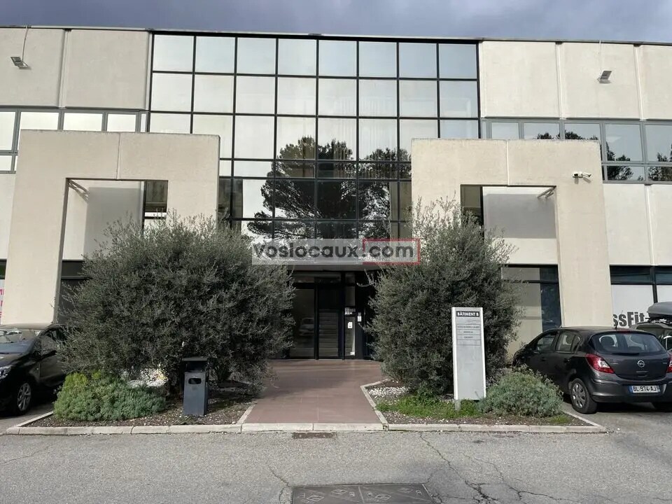 Office in Vallauris for lease Building Photo- Image 1 of 5