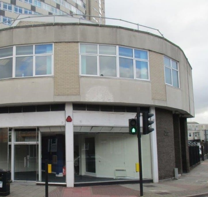 London Rd, Morden for sale Primary Photo- Image 1 of 1