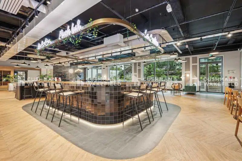 Office in Issy-les-Moulineaux for lease - Interior Photo - Image 1 of 13