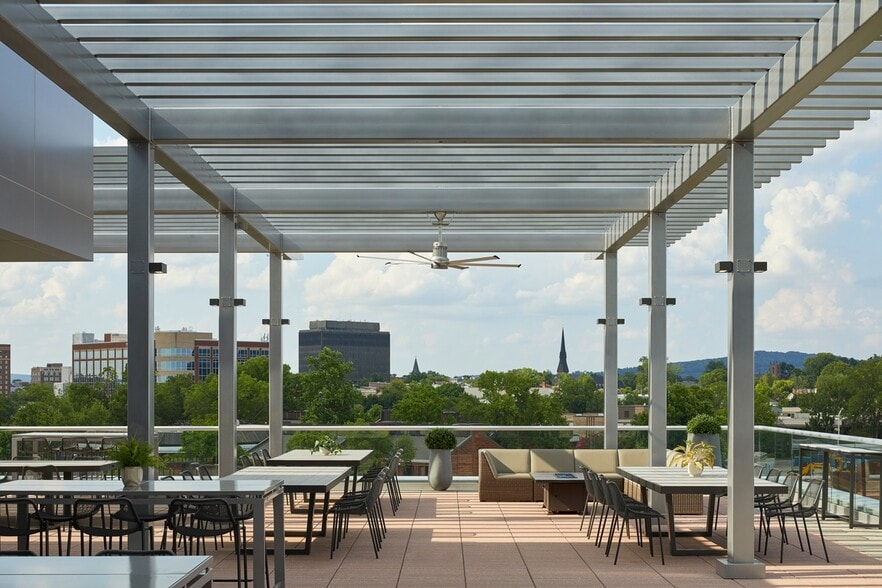 200 Davis Cir SW, Huntsville, AL for lease - Building Photo - Image 3 of 8