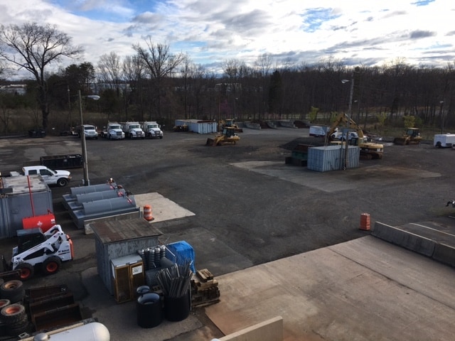 11112 Industrial Rd, Manassas, VA for sale - Building Photo - Image 1 of 1