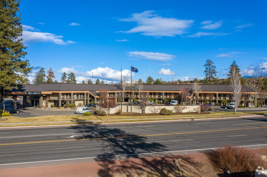 15 NE Butler Market Rd, Bend, OR for sale - Primary Photo - Image 1 of 1