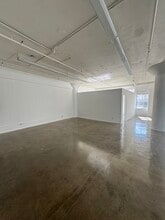 719 S Los Angeles St, Los Angeles, CA for lease Interior Photo- Image 1 of 2