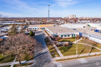 3305 S 20th St, Milwaukee, WI - AERIAL  map view