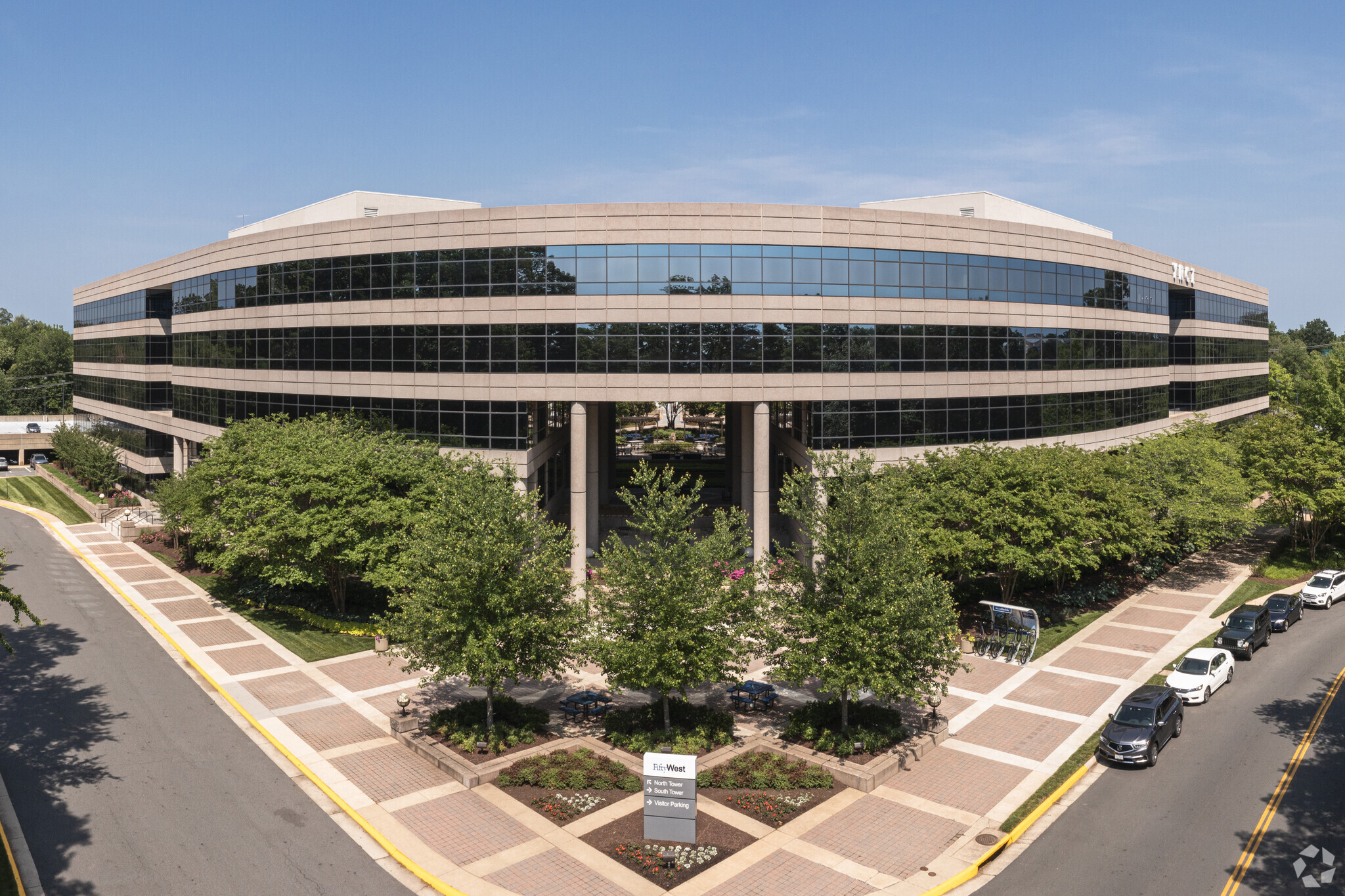 3975 Fair Ridge Dr, Fairfax, VA for lease Building Photo- Image 1 of 29