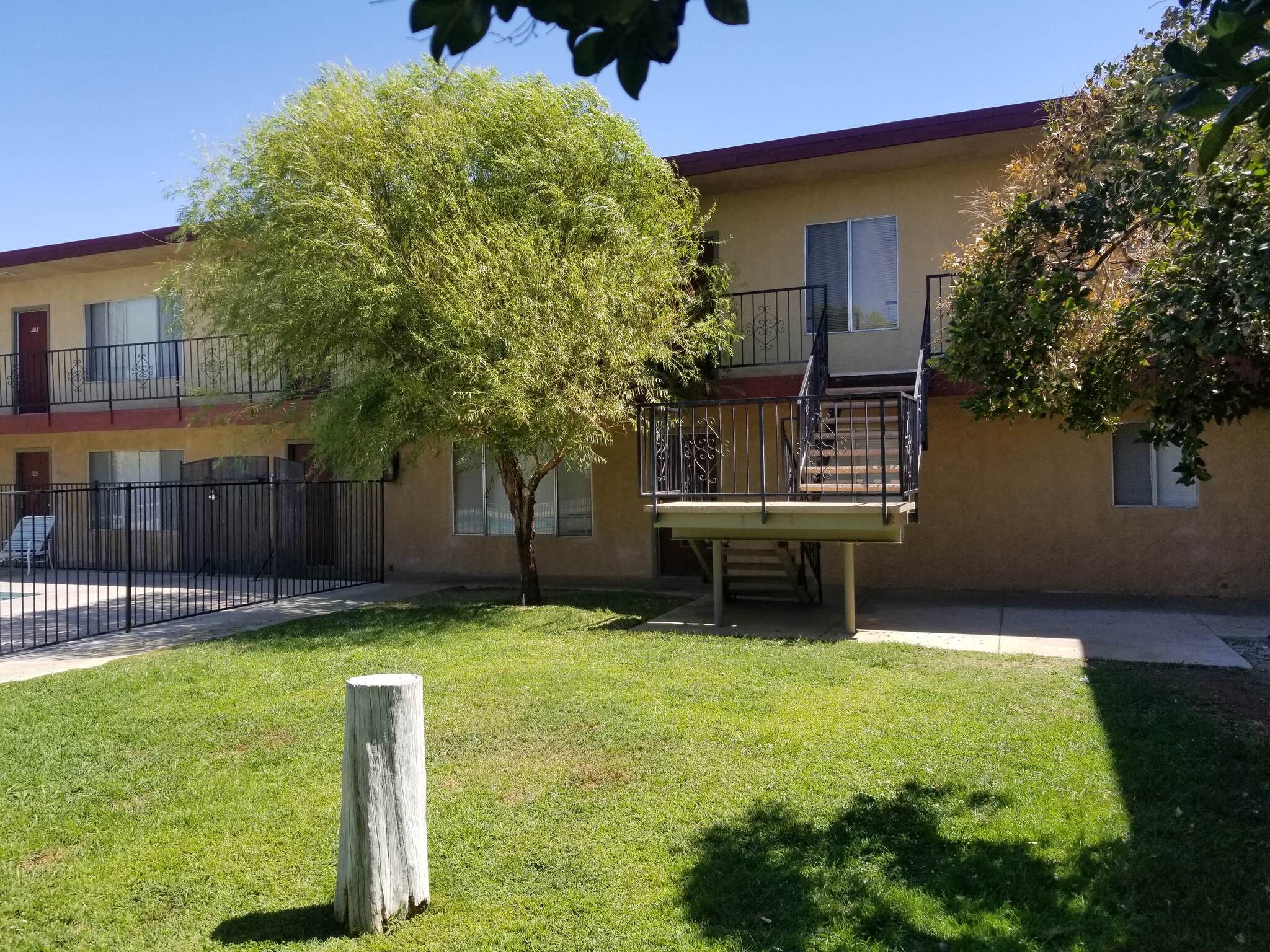 141 W Upjohn Ave, Ridgecrest, CA for sale Primary Photo- Image 1 of 1