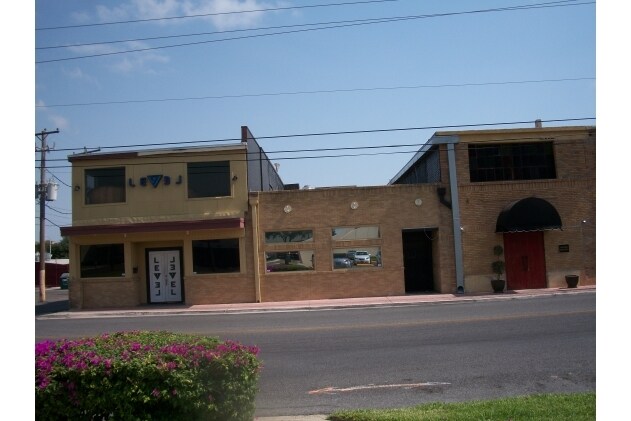 1106-1110 Austin Ave, McAllen, TX for sale Primary Photo- Image 1 of 1