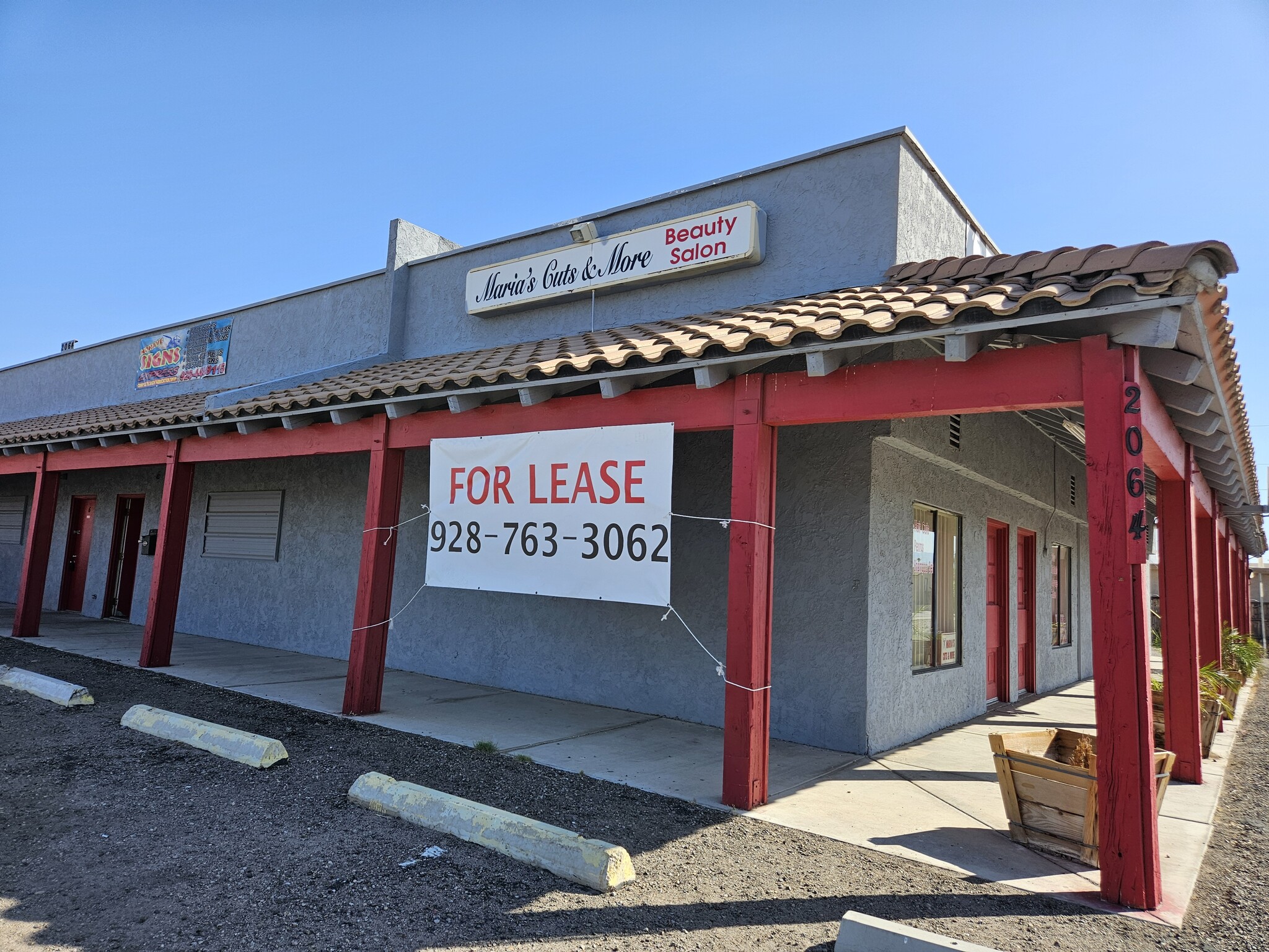 2064 Plaza Dr, Bullhead City, AZ for lease Building Photo- Image 1 of 12