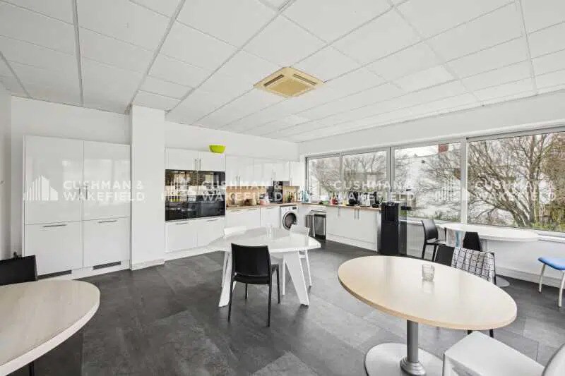 184 Rue Tabuteau, Buc for sale - Interior Photo - Image 2 of 15