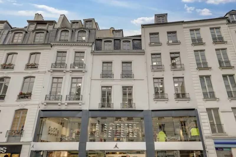 Office in Paris for lease - Building Photo - Image 1 of 28