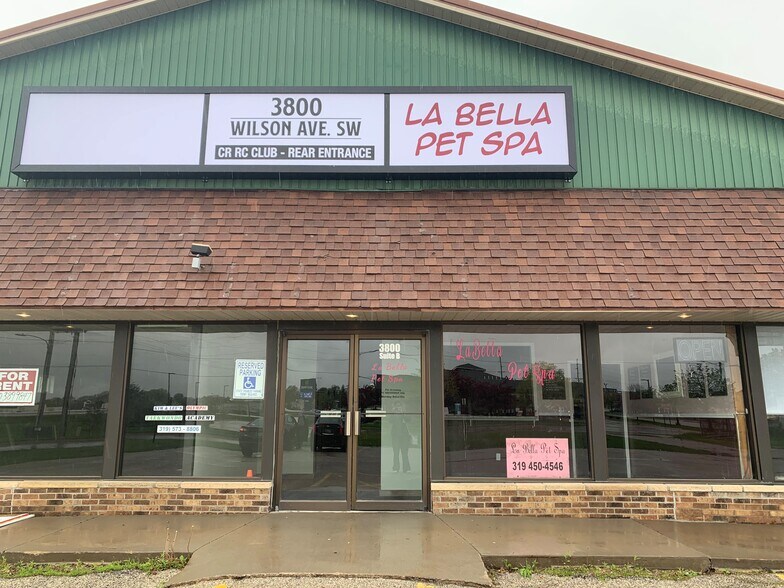 3800 Wilson Ave SW, Cedar Rapids, IA for sale - Building Photo - Image 1 of 1