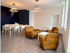 17 Rue De Lyon, Meximieux for lease Interior Photo- Image 1 of 4