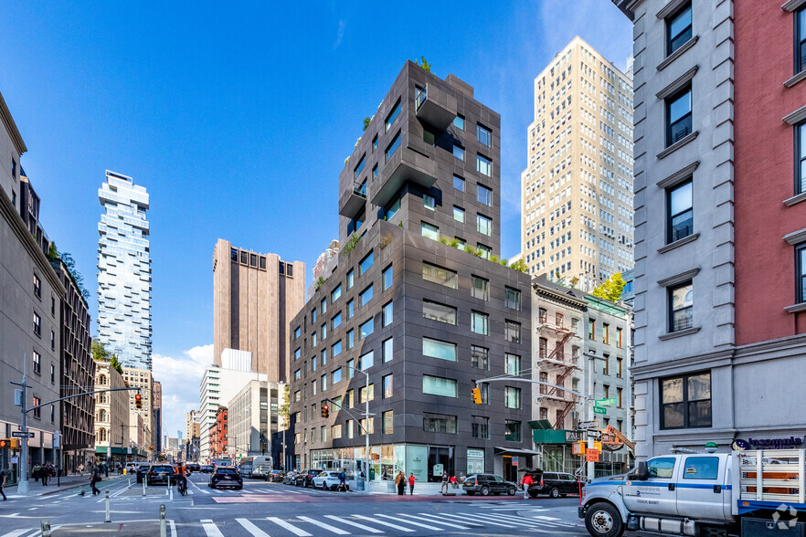 102 Chambers St, New York, NY for lease - Building Photo - Image 3 of 12