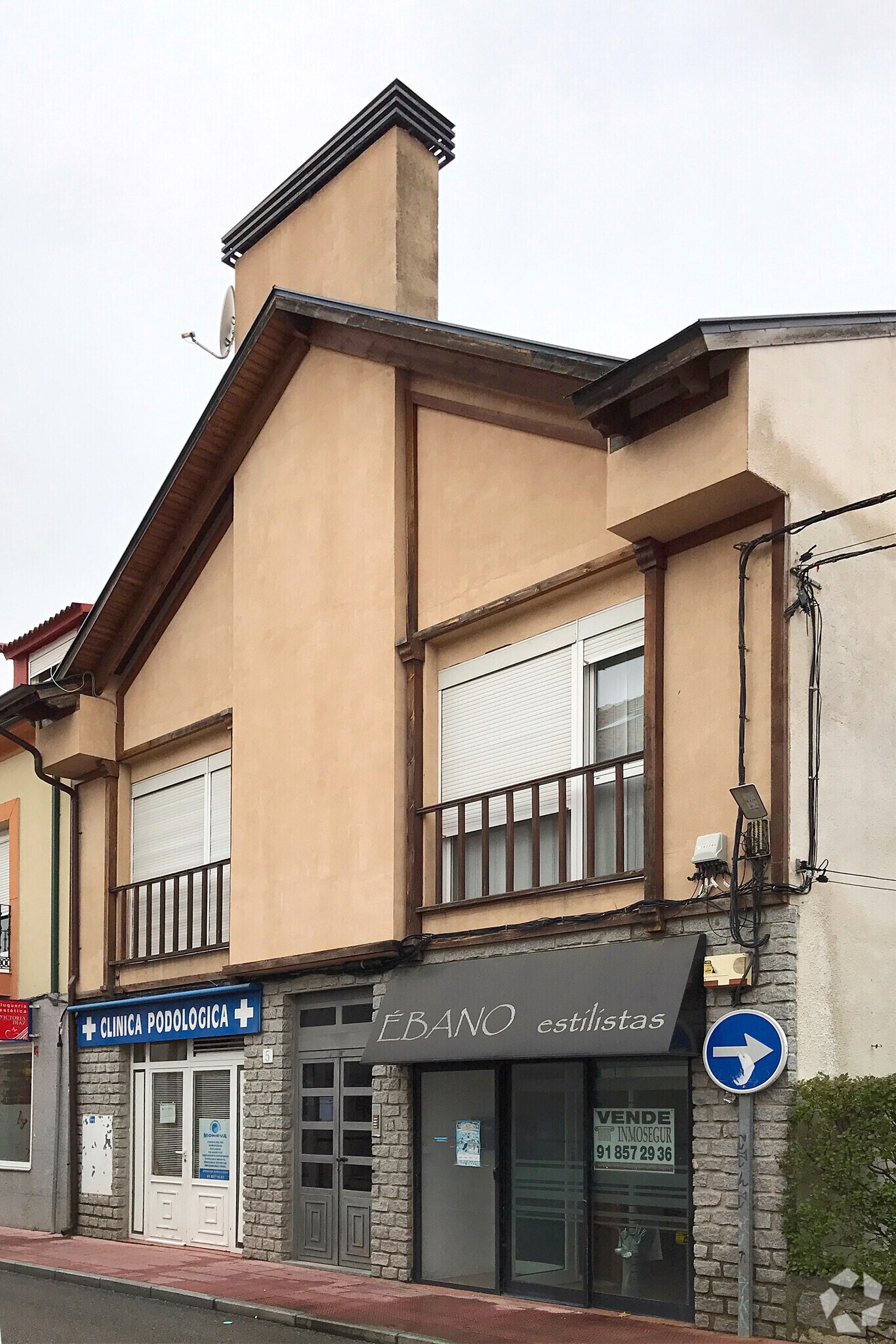 Multifamily in Alpedrete, Madrid for sale Primary Photo- Image 1 of 1