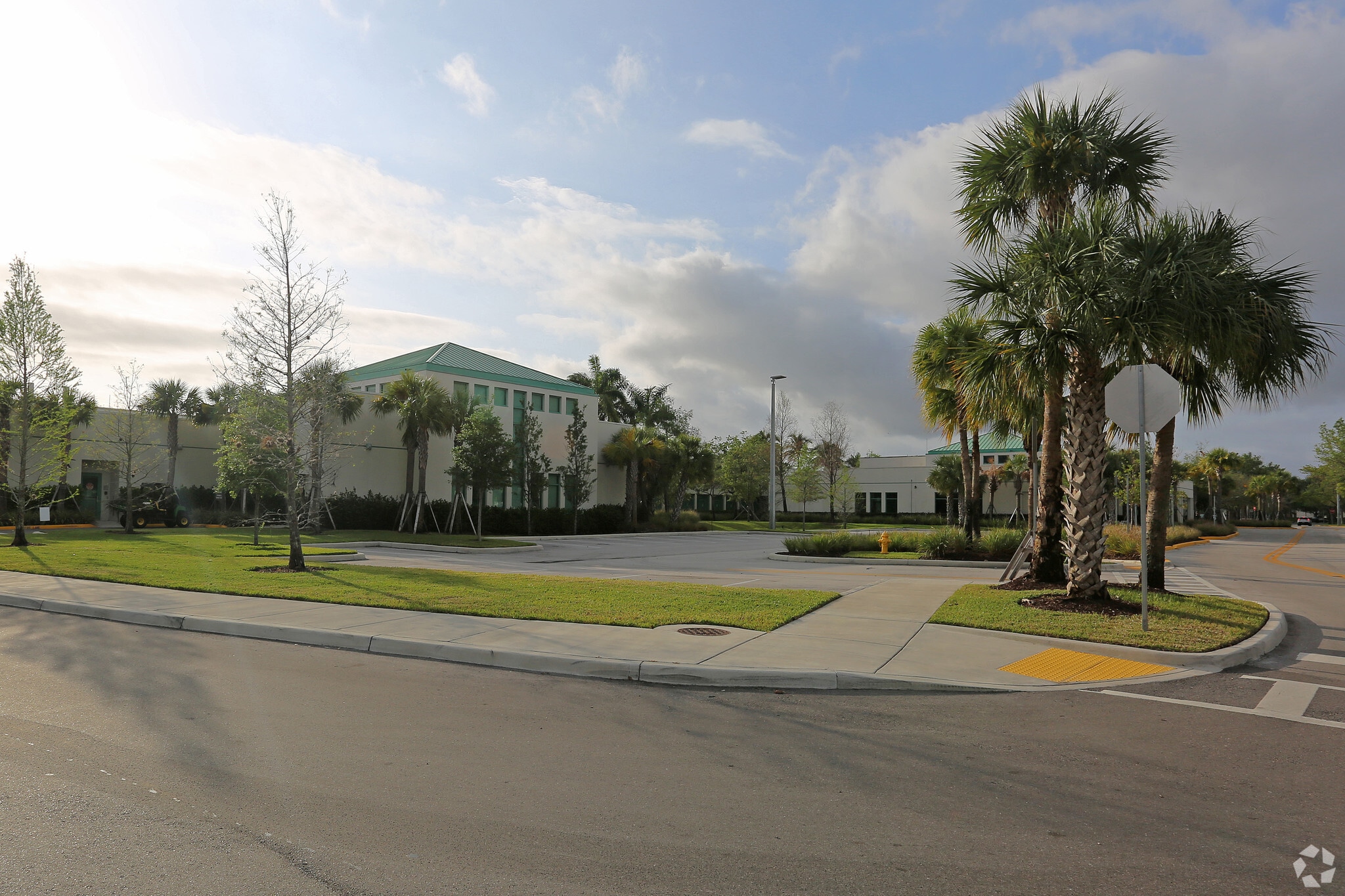 8000 W Sunrise Blvd, Plantation, FL 33322