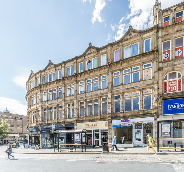 4 Market St, Halifax for lease - Building Photo - Image 3 of 4