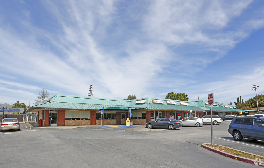 2056-2086 N Capitol Ave, San Jose, CA for lease - Building Photo - Image 2 of 7