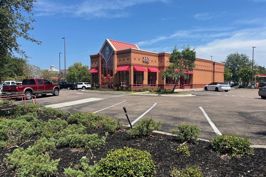 10206 River Marsh Dr, Jacksonville, FL for lease - Building Photo - Image 3 of 5