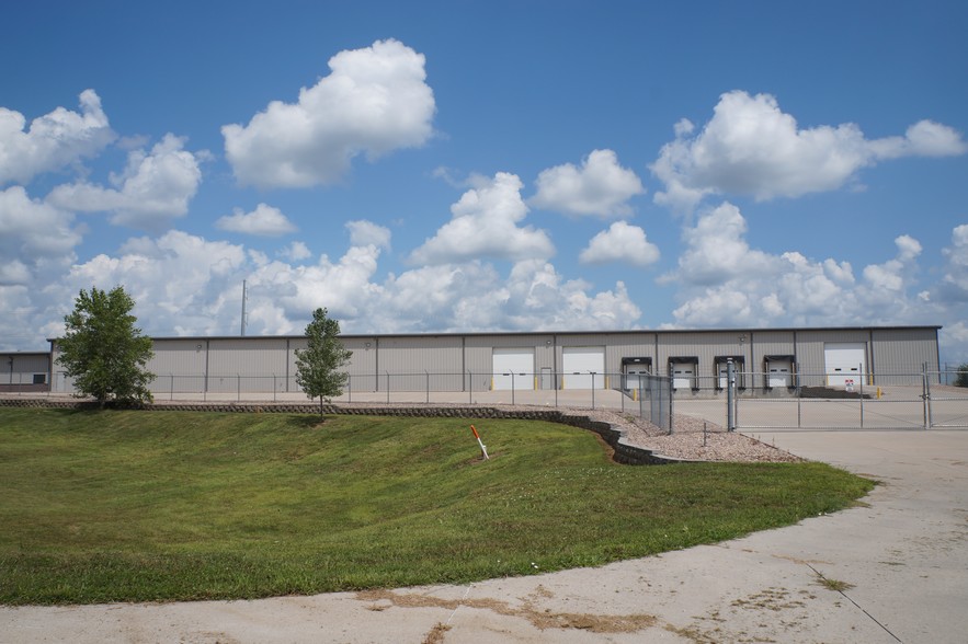 2903 Hazel Rd, Syracuse, NE for sale - Primary Photo - Image 1 of 1