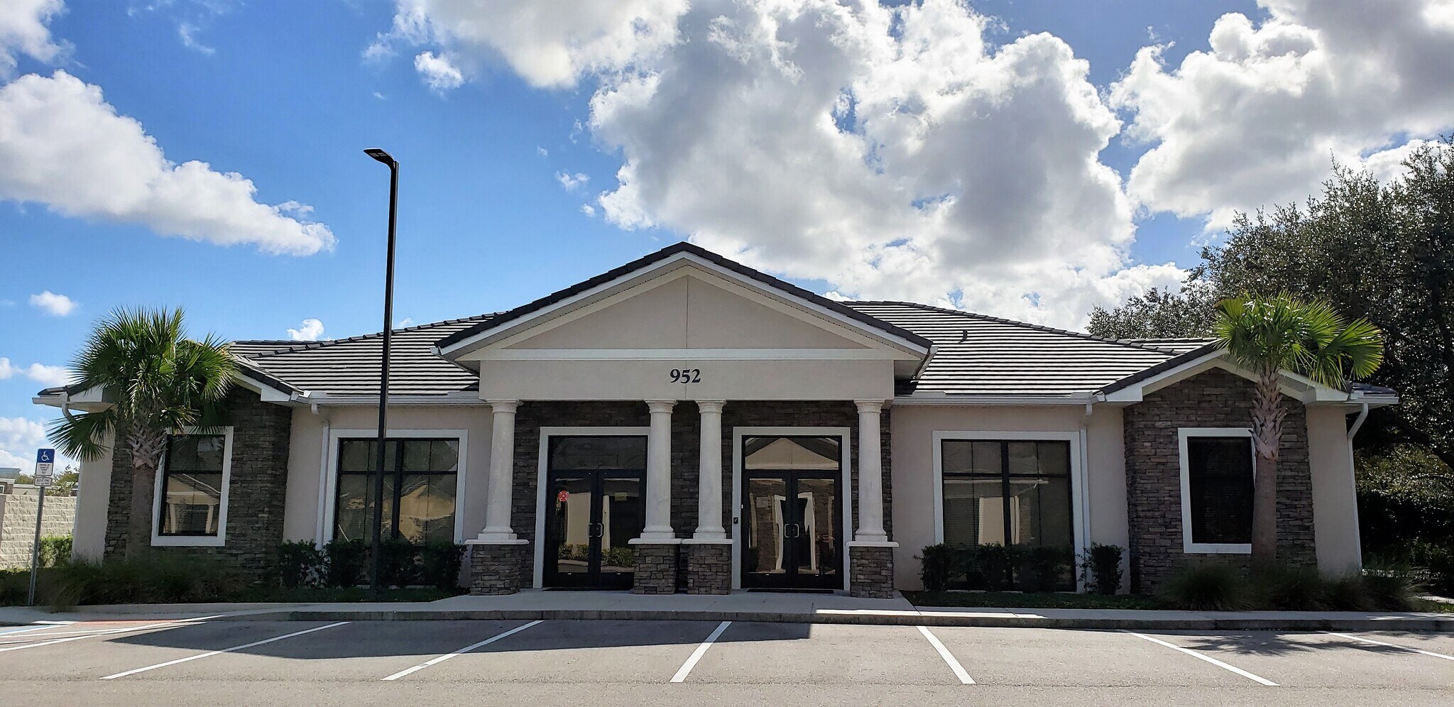 952 International Pky, Lake Mary, FL for lease Building Photo- Image 1 of 13