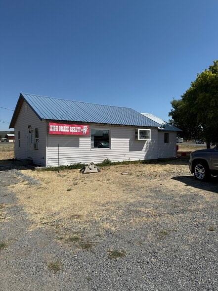1302 N East St, Alturas, CA for sale - Building Photo - Image 2 of 23