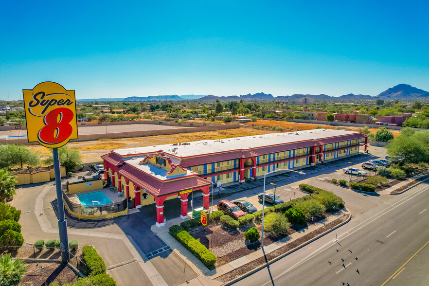 715 W Starr Pass Blvd, Tucson, AZ for sale - Primary Photo - Image 1 of 1