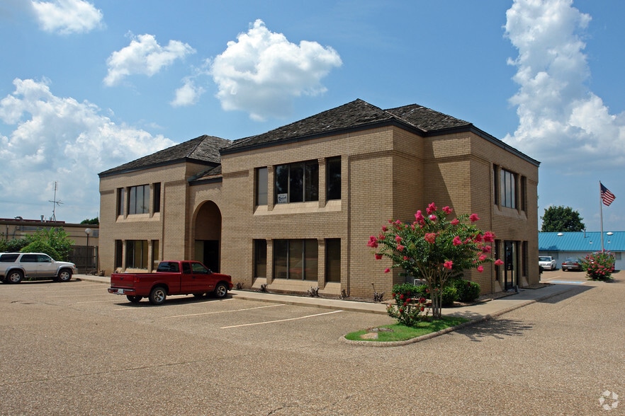 2300 S 57th St, Fort Smith, AR for lease - Building Photo - Image 2 of 2